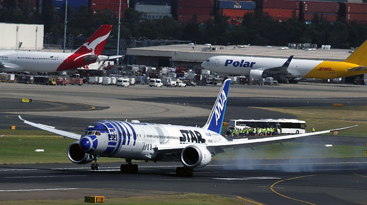 Ana Star Wars 787 Touches Down In Sydney Australian Aviation