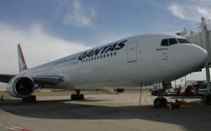 Qantas 763 at Sydney