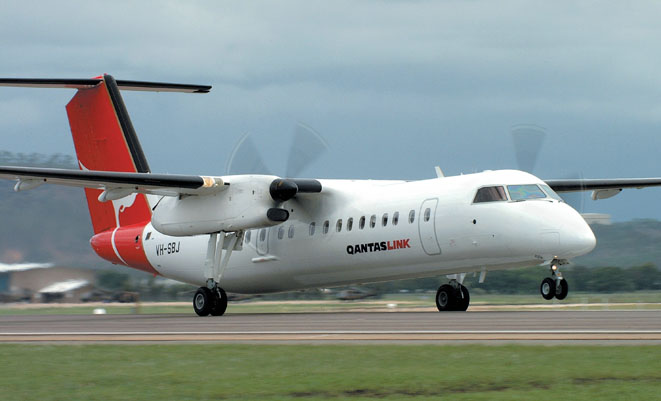 The ATSB has blamed conflicting control inputs for a stickshaker activation on a March 2011 QantasLink flight.