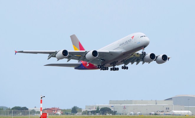 Asiana's first A380 departs Toulouse. (Airbus)
