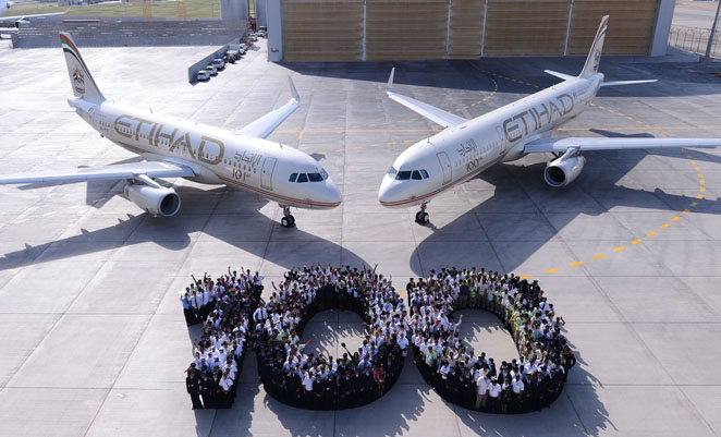 Etihad's 100th and 101st aircraft, an A321 and A320, upon arrival in Abu Dhabi. (Etihad)