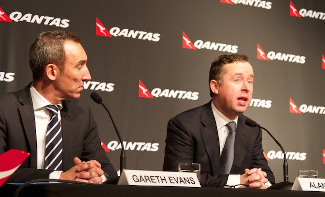 Qantas Group CFO Gareth Evans (left) and CEO Alan Joyce at today's annual results press conference. (Seth Jaworski)