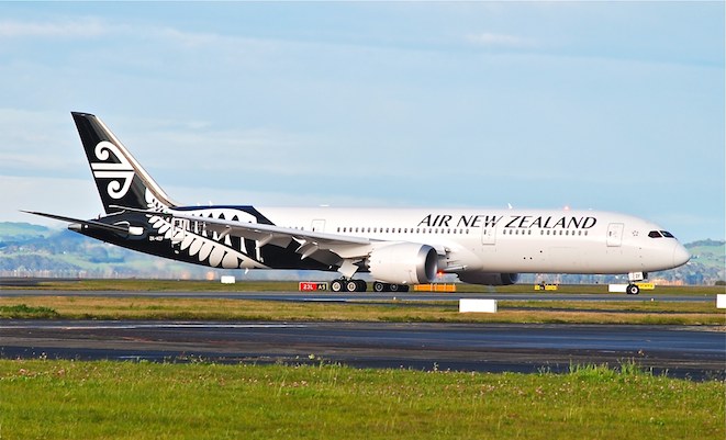 787-9 ZK-NZF arriving at Auckland on September 29. (Andrew Aley)