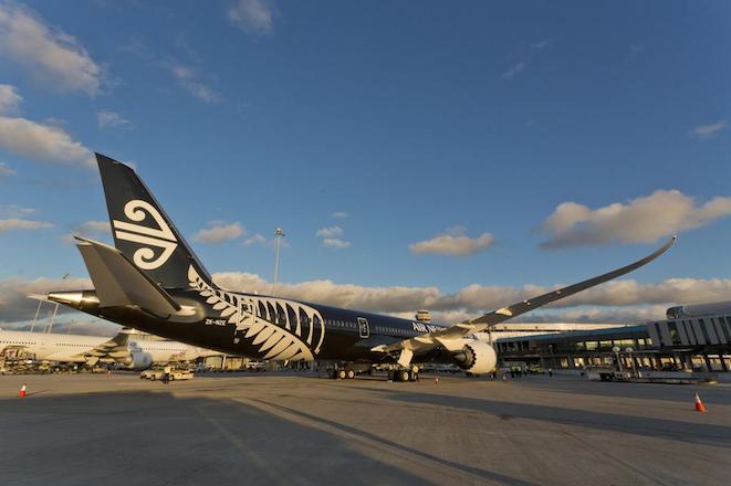 Air NZ 787-9 NZ-ZZE at Perth Airport. (Air New Zealand)
