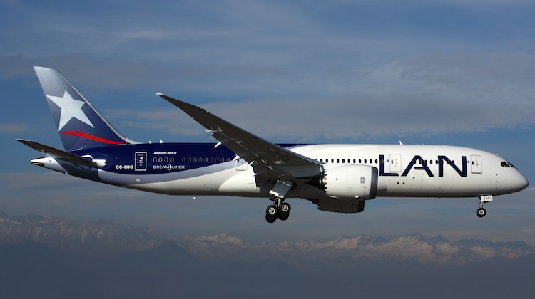 A LAN 787-8 at Santiago. (Rob Finlayson)