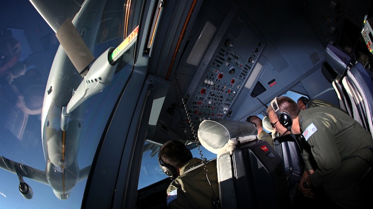 The RAAF conducts the first air-to-air refuelling boom contact with a pair of KC-30A aircraft. (Defence)