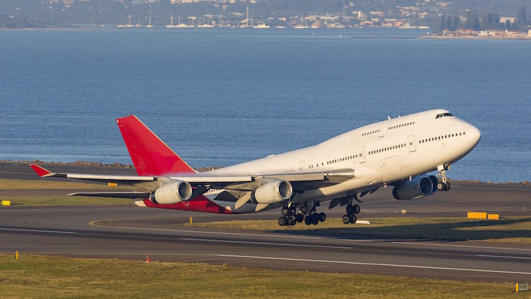 BOEING 747-438_VH-OJI_QANTAS AIRWAYS_27 JUNE 2015_SYDNEY_LEE GATLAND_1
