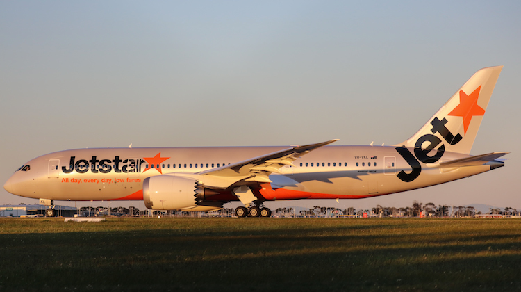 Jetstar Boeing 787-8 VH-VKL at Melbourne Airport on September 13. (Victor Pody)