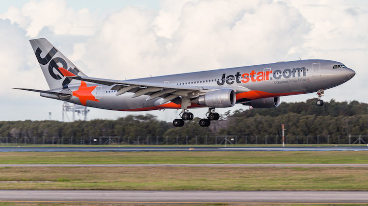 Jetstar's final Airbus A330-200 service lands in Brisbane on September 25. (Daniel Foster)