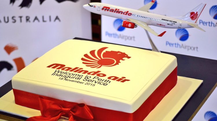 Some celebrations in the terminal after Malindo Air's inaugural flight to Perth. (Perth Airport/Twitter)