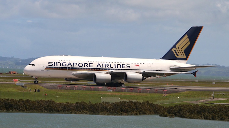 Singapore Airlines Airbus A380 9V-SKH departing Auckland Airport on October 31 2015. (Mike Millett)
