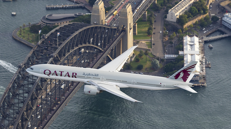 Qatar Airways Boeing 777-300ER A6-BAO flies over Sydney Harbour. (Seth Jaworski)