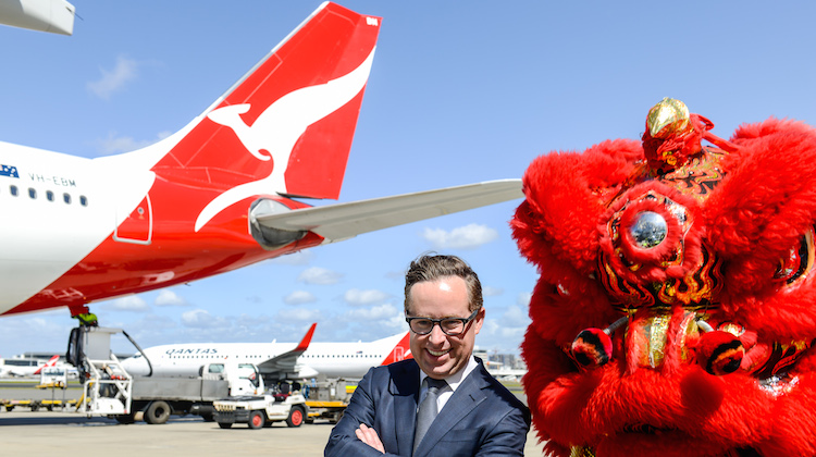 Qantas chief executive Alan Joyce announces the airline's return to Beijing at Sydney Airport on October 13 2016. (Qantas)