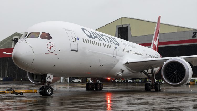  Qantas Boeing 787-9 VH-ZNA enters Hangar 96. (Seth Jaworski)