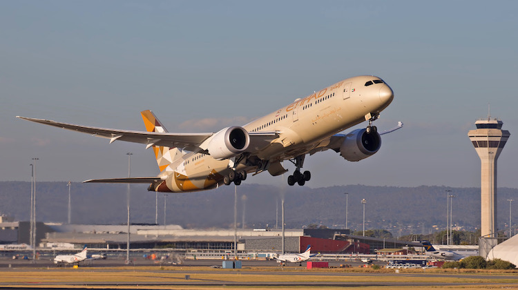 Etihad Airways Boeing 787-9 A6-BLI at Perth Airport. (Keith Anderson)