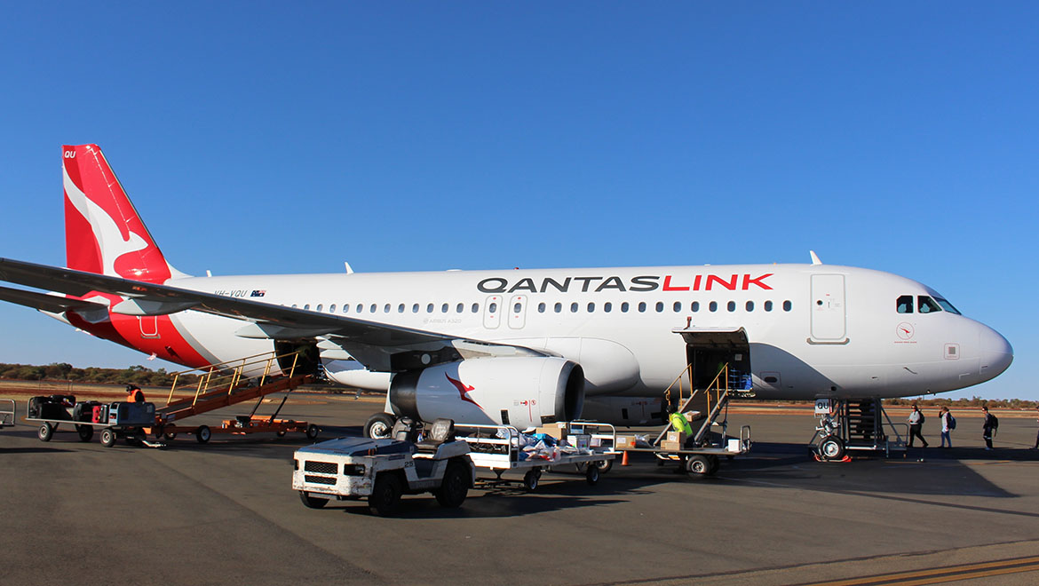 An Airbus A320 in QantasLink livery. (Chris Frame)
