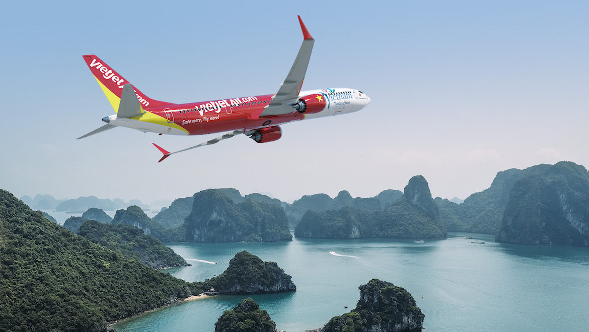 An artist's impression of a Boeing 737 MAX 10 in VietJet livery. (Boeing)