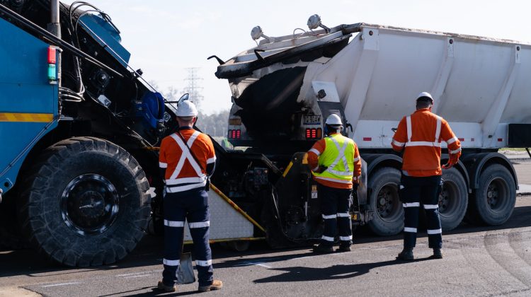 Brisbane Airport's third runway has reached the stage where asphalt is being laid down. (Brisbane Airport/Jen Dainer)