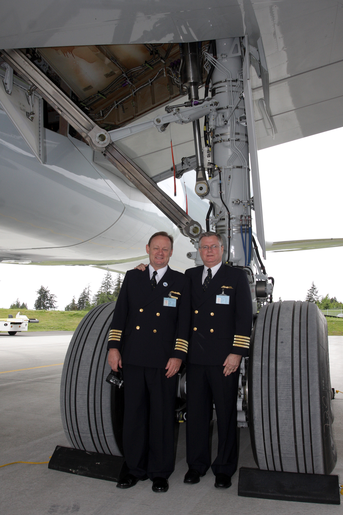 The delivery flight’s Captain Bill Seymour and Captain John Wootton. (Andrew McLaughlin)
