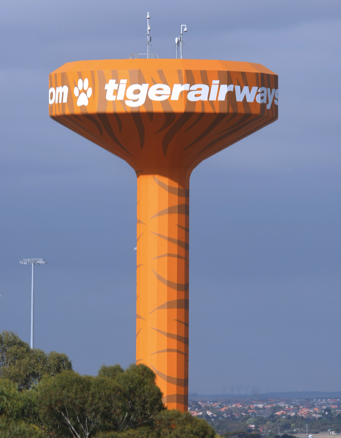 Melbourne Airport’s water tower was painted in Tiger Airways colours helping mark the location of Tiger’s terminal on the airport precinct. (Paul Sadler)