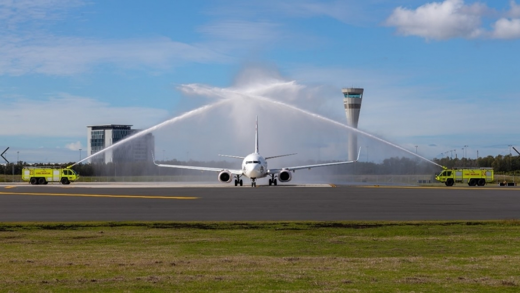 Brisbane runway first flight water cannon (BNE)
