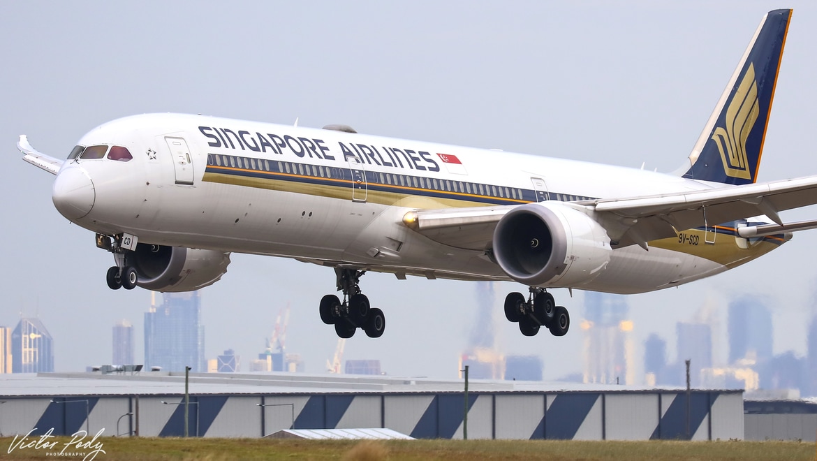 A Singapore Airlines 787-10 Dreamliner in Melbourne (YMML) as shot by Victor Pody