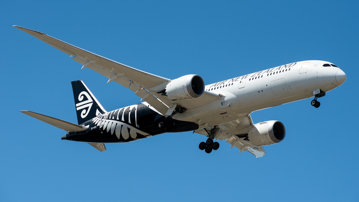 Air New Zealand B787 ZK-NZG on approach to Perth Airport 21 March 2021